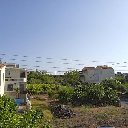 Phoeve Apt-Lovely 1-Br Rental Near The Beach Kalathas Extérieur photo