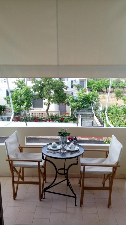 Phoeve Apt-Lovely 1-Br Rental Near The Beach Kalathas Extérieur photo